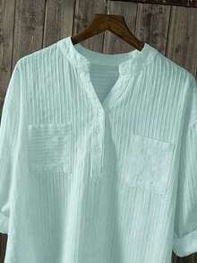 Camisa casual de talla grande con cuello con muesca, botones, bolsillo y mangas enrollables - verde menta - Ver 3