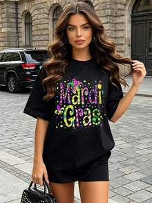 Camiseta de manga corta con cuello redondo suave y casual para mujer, ideal para conjuntos de primavera y verano, con estampado gráfico de texto de Mardi Gras. Negro. - Blanco - Ver 2