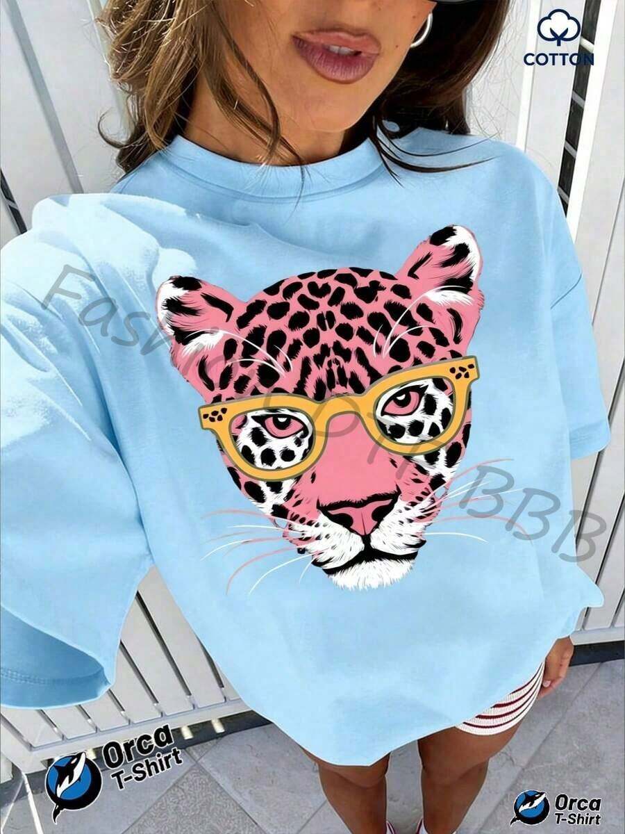 Estilo Y2K, estilo de moda, lo más nuevo de 2026, estilo lindo, estilo casual, blusas para mujer>ropa. Gafas con montura amarilla y estampado de leopardo rosa, con estampado de cabeza de guepardo, camiseta regular, 100% algodón, 180 gramos, marca Orca, adecuada para uso casual, salidas al aire libre, deportes, vacaciones, regalos y otras ocasiones. Conjuntos de Verano 100% Algodón para Mujer, Ropa de Vacaciones para Mujer 180g (S-XXXL) - Azul - Ver 1