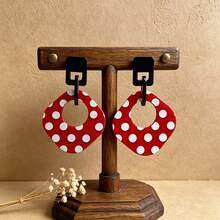 1 Pair Fashionable Elegant Exaggerated Polka Dot Geometric Earrings - Black and White - View 7