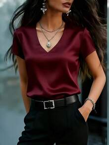 優雅純色緞面V領短袖女式上衣，適合辦公與休閒穿著，女士純緞面V領短休閒正式上衣，優雅短袖通勤上衣，夏季通勤 - 酒紅色 - 查看 4