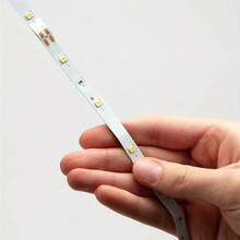 暖白光LED灯带,带遥控器和按钮,USB供电,适用于卧室、家居、游戏室、派对、电视、墙面装饰、舞会、电影主题等场合。 - 引領 - 查看 5