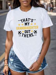 Women's Soccer Fan T-Shirt With "That's My Granddaughter There" Print - Short Sleeve Crew Neck T-Shirt, 100% Cotton - Casual Fan Wear, Ideal For Matches, Training, And Leisure - Comfortable Fit For All Seasons, Geometric Soccer Design, Regular Length, Suitable For Spring And Summer, Slightly Stretchy Fabric, Ready-To-Wear Style, Perfect For Moms And Soccer Fans, Matchday Wear, Breathable Material, Durable Construction, Printed T-Shirt - 白色 - 查看 7