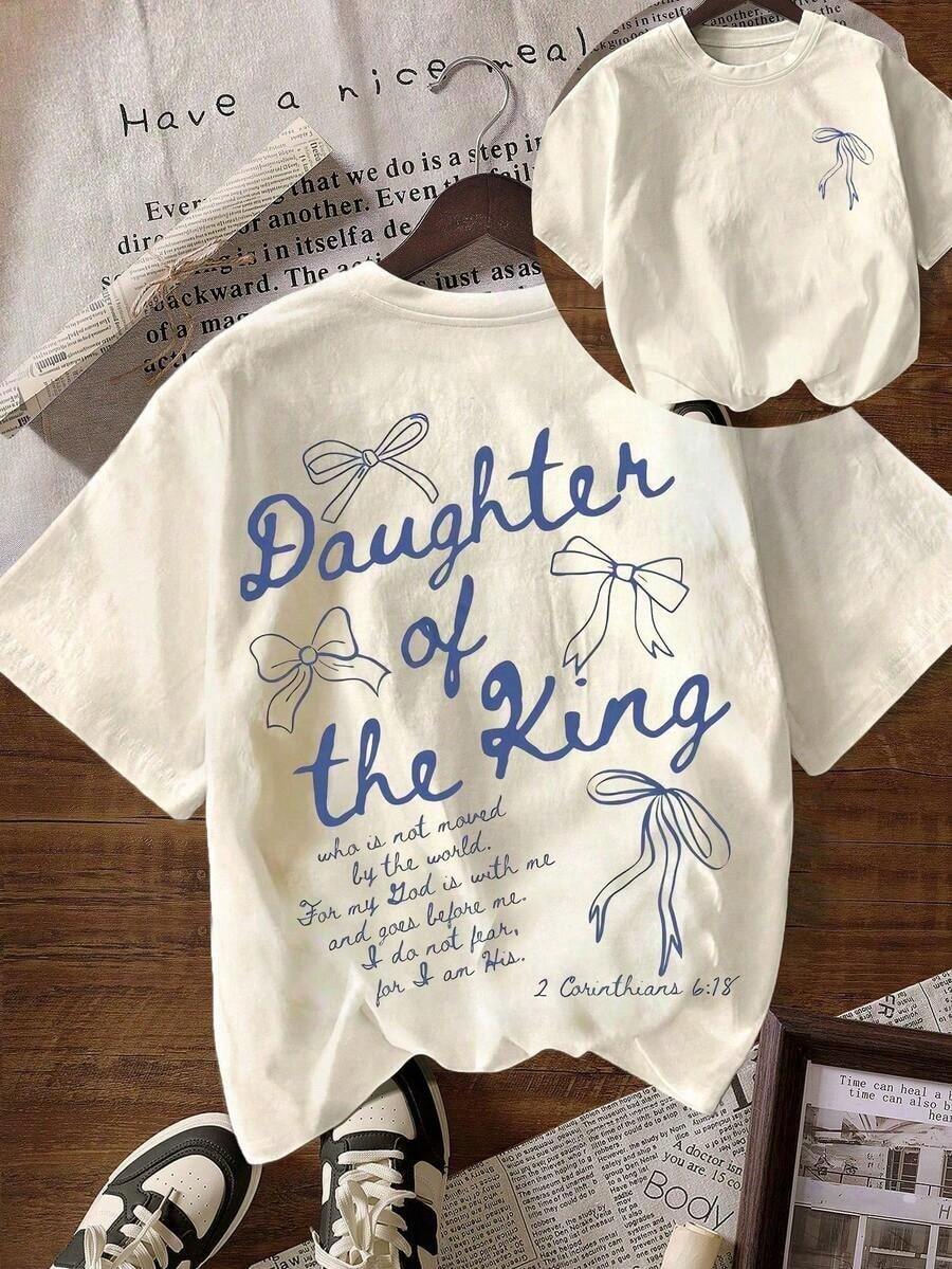 'The King's Daughter' Graphic T-Shirt, Women's Faith Clothing With Biblical Aesthetics, Casual Short Sleeve T-Shirt With Round Neck And Printed Text On The Back - 杏色 - 查看 1