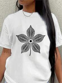 Camiseta de manga corta, ligera y duradera, diseñada con un estampado floral, es perfecta para salidas informales en casa, en cafeterías o durante actividades al aire libre, ofreciendo una experiencia de uso diario cómoda.women's shirts - Blanco - Ver 7