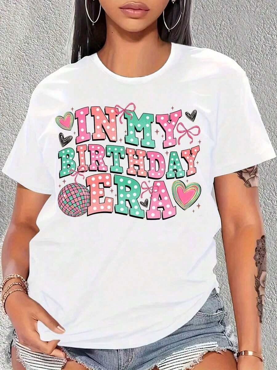 Camiseta de Mujer "In My Birthday Era" con Diseño Festivo y Divertido, Regalo para Celebración de Cumpleaños, Atuendo Divertido de Temporada, Top de Moda - Blanco - Ver 1