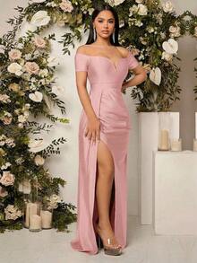 Vestido de dama de honor con hombros descubiertos, drapeado y abertura en el muslo en color rojo borgoña - Rosa Pálido - Ver 6