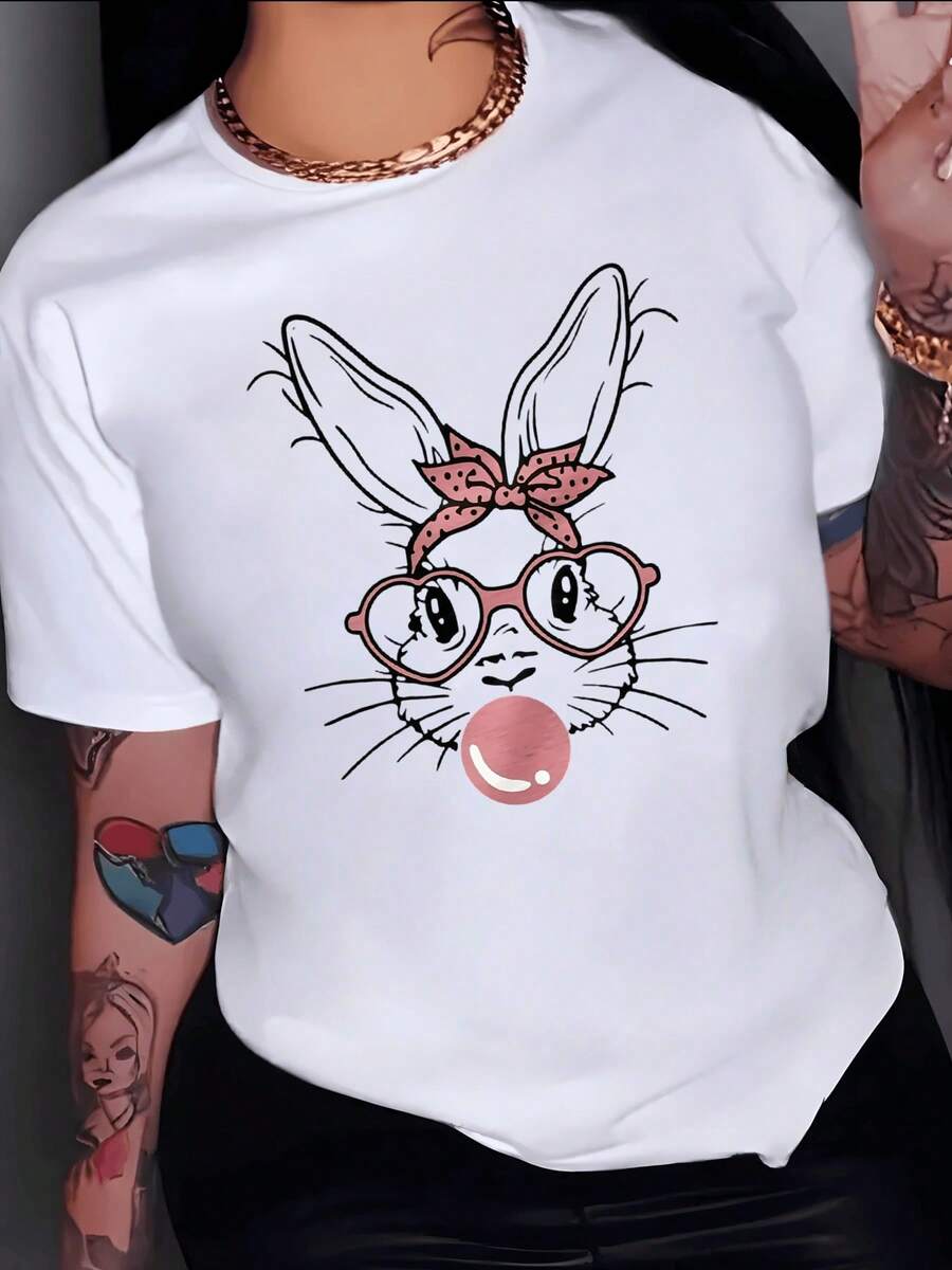 Cute Bunny Wearing Glasses Blowing A Bubble Symbolizes Fun And Youthful Energy With A Touch Of Modern Sweetness. Comfortable Casual Women's T-Shirt For Everyday Wear. - 白色 - 查看 1
