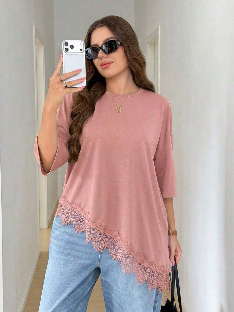 LUNE Camiseta de talla grande con parches de encaje y bajo asimétrico de unicolor - Rosa - Ver 1