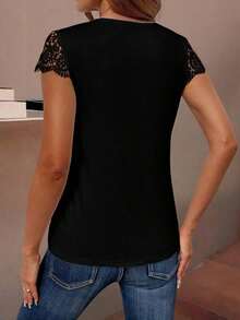 Camiseta de manga corta con parche de encaje en color liso, versátil y casual - Negro - Ver 2