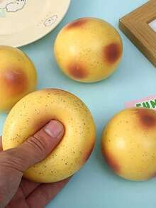 1 Pcs Potato Shaped Squeeze Toy, Realistic Food Inspired Squeeze Gadget, Soft And Durable Construction Desktop Decoration Ornament, Portable Stress Relief Toy For Daily Relaxation, Ideal Small Gift For Festival Birthday Holiday And Daily Surprise - 彩色 - 查看 3