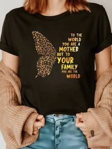 Butterfly Wings With A Leopard Pattern Symbolize Strength, Tenderness, And A Mother's Unconditional Love For Her Family. A Warm And Elegant Representation Of A Modern, Casual Women's T-Shirt. - 黑色 - 查看 1