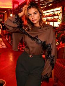 Middle Eastern Arabic Women's Lace Patchwork Round Neck Long Sleeve T-Shirt, Versatile Top, Spring Summer Autumn Vacation - Brown - View 9