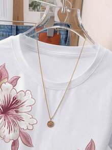 Camiseta casual para mujer, gris, nuevo diseño de verano, cuello redondo, estampado de cerezas dulces, diseño gráfico, estilo estudiantil, ajuste versátil minimalista, adecuado para uso diario, al aire libre, viajes, cómodo, esencial para mujeres - Blanco 2 - Ver 3