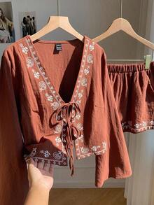 Conjunto de blusa con amarre al frente y shorts con estampado de anacardo para mujer, en estilo bohemio - Marrón 2 - Ver 5