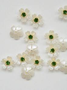 20/50/100pcs/Bag, 15mm 5-Petal Resin Crape Myrtle Flowers With Gold Base Claw And Light Green Crystal, Pearls, For Clothing Decoration - Light Green Diamond Bauhinia - View 7