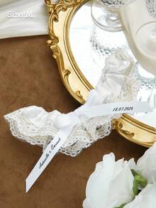 Grinalda Nupcial Personalizada com Nome e Data, com Renda de Pérolas e Laço, Cinto de Grinalda de Casamento Personalizado de Luxo, Faixa de Coxa de Renda Vintage Elegante, Acessórios de Casamento Românticos Feitos à Mão, Presentes de Chá de Panela, Presentes Delicados de Renda para a Noiva - Pérola - Visão 15