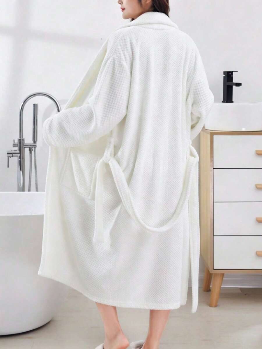 1 chiếc áo choàng tắm kẻ caro hình quả dứa màu trắng - trắng - Xem 1
