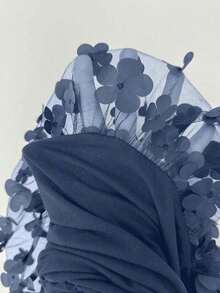Elegante y lujoso vestido de noche para mujer de unicolor, con cintura fruncida, ajuste ceñido y contraste de malla floral - azul real - Ver 5