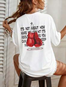 Women's T-Shirt With A Red Boxing Glove Print, Inspiring Strength And Perseverance. Ideal For A Sporty Or Casual Look, It Enhances Your Fighting Spirit With Comfort And Style. Suitable As A Gift. Women's T-Shirt. Blouses > Elegant. Boho Chic. Soft, Breathable, And Comfortable Women's Top, Ideal For Spring, Summer, And Fall, Perfect For Vacations, Travel, And Everyday Wear. - 白色的 - 查看 1