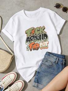 Women's Soft And Casual Short-Sleeved T-Shirt With A Round Neck, Retro Style With Urban Graffiti Letter Print. White. - 白色 - 查看 2