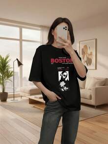 Women's Short-Sleeved T-Shirt With A Round Neck, Featuring A Graphic Print Of Text And Urban Photography. Its Casual And Modern Style Makes It Suitable For Everyday Wear, Casual Outings, Weekends, And Vacations. Ideal For Spring And Summer. Domestic Shipping Available In Mexico. - 黑色 - 查看 1