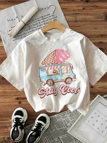Women's Summer Top. Short-Sleeved T-Shirt With A Round Neck And An Ice Cream Truck Print With The Phrase "Stay Cool". Relaxing And Comfortable. - 白色 - 查看 1