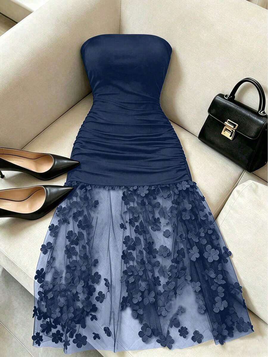 Elegante y lujoso vestido de noche para mujer de unicolor, con cintura fruncida, ajuste ceñido y contraste de malla floral - azul real - Ver 1