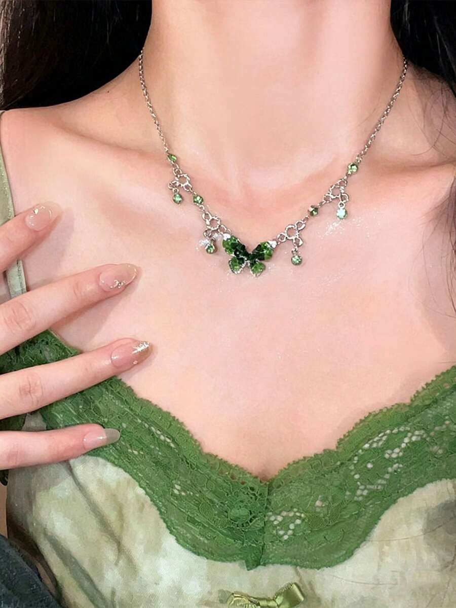 CVNANA 1件优雅绿色渐变蝴蝶流苏仿水晶项链,Y2K甜美夏日风颈链,男女皆宜,森林绿仿水晶吊坠项链,精致美感,适合日常佩戴、派对、约会、生日礼物、圣帕特里克节等场合。 - A - 查看 1