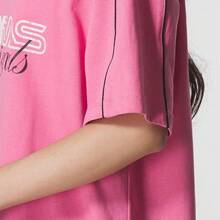adidas originals  GFX T-SHIRT 時尚舒適運動短袖落肩袖T卹 女款KG6679 - 粉色 - 查看 5