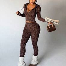 Dewbera 2pcs Women Seamless Leopard Print Hooded Zipper Thumb Hole Long Sleeve Sweatshirt And 7/8 Leggings Sports Suit For Running, Fitness, Yoga - Negro - Ver 3