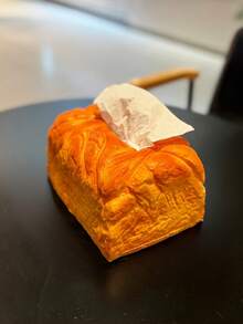 1pc Realistic Toast Bread Shaped Tissue Box, Cream Style Desktop Storage Box, Suitable For Living Room, Dining Table, Car, Creative Food Shaped Tissue Box, Housewarming Gift - Multicolor - View 11
