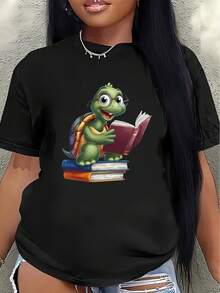 Camiseta de manga corta, ligera y duradera, con un diseño de una linda tortuga leyendo un libro, es perfecta para uso casual en casa o como atuendo de oficina, lo que la convierte en una opción ideal para comodidad y estilo diario.women's shirts - Negro - Ver 7