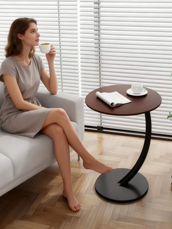 Simple And Luxurious Solid Wood Round Coffee Table - A Modern Double Layered Sofa Side Table, A Unique And Simple Round Coffee Table In The Living Room, Suitable For Use As A Leisure Table In Bedrooms, Balconies, Living Rooms, And Kitchens.