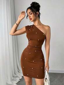 Vestido corto de mujer con decoración de perlas falsas, unicolor y hombro asimétrico - Marrón - Ver 5
