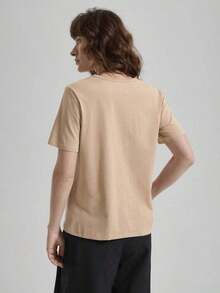 Camiseta casual de mujer de manga corta con cuello redondo, diseño de rayas de palillo de dientes de unicolor, adecuada para uso casual urbano de primavera/verano, moda minimalista, viajes de oficina, sencillez elegante, atuendo para el Día d - Caqui - Ver 3