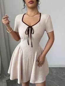 Women's Elegant Short-Sleeved Fitted Flared Dress With Bow Design In Apricot And Brown, Spring/Summer - 黑色 - 查看 7