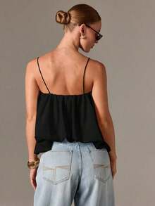 Top de camisola fruncido estilo bohemio con bajo abombado y tirantes ajustables para un estilo casual de verano - Negro - Ver 2