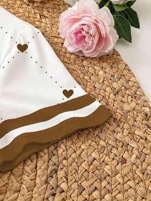 Camiseta casual de mujer de manga corta con estampado de corazón y cuello redondo de color contrastante - Blanco 4 - Ver 3