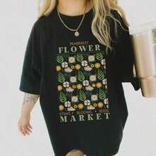 1 Pemberley Flower Market Shirt. Pride And Prejudice T-Shirt. Elizabeth Bennet. Mr. Darcy. Jane Austen. Literature T-Shirt. Book T-Shirt, Regular Fit, Short Sleeve, Casual Style, Sizes S-2XL, 180g, 100% Cotton, Designs Are Printed. Unisex. - 樣式2 - 查看 7