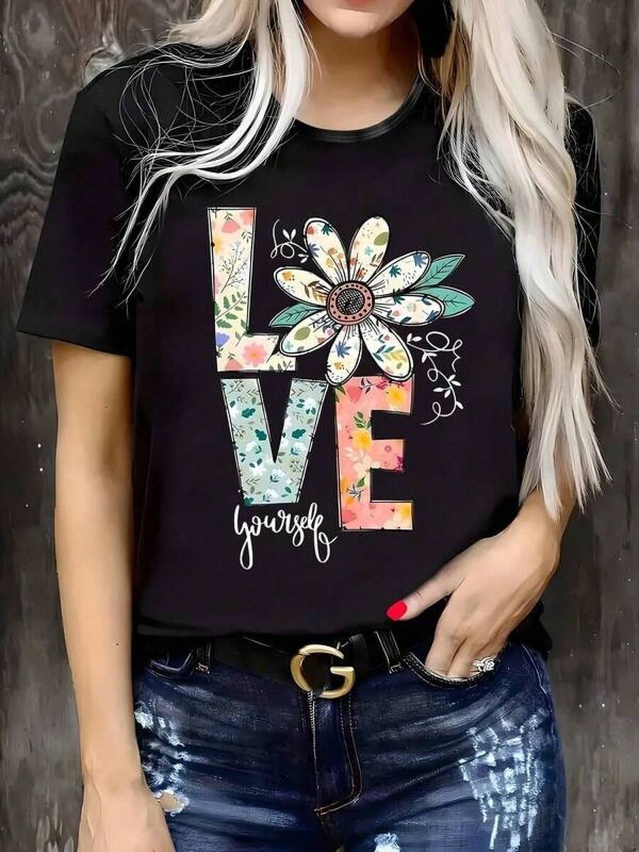 Camiseta negra informal de manga corta con cuello redondo para hombre,Camisetas Para Mujer Camiseta única estilo y2k con diseño floral vibrante y el mensaje amoroso "Love Yourself" ideal para destacar tu personalidad en cualquier ocasión, atrévete a lucir este diseño exclusivo y trendy para resaltar tu amor propio y elegancia. - Negro - Ver 1