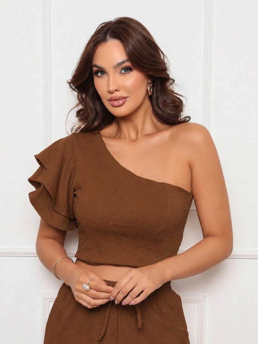 Cropped One Shoulder Mula Manca Women's Top With Ruffle, Single Sleeve Blouse, Asymmetrical, Luxury Basic - 鏽棕色 - 查看 1