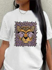 This Lightweight And Durable Short-Sleeved T-Shirt Features A  Leopard Print Design, Perfect For Casual Outings Or Relaxing At Home. It Ensures Comfort During Everyday Wear, Whether In Restaurants Or Other Social Settings. - White - View 1