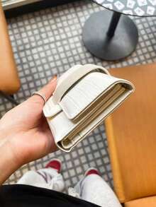 女士黑色PU皮革金属条装饰三折短款钱包，带拉链口袋，适合日常使用、工作、送朋友和情侣。 - 彩色 - 查看 5