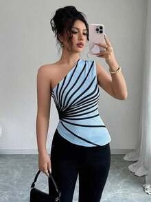 Blusa de punto con estampado de hombro oblicuo elegante para vacaciones de verano para mujer - Celeste - Ver 5