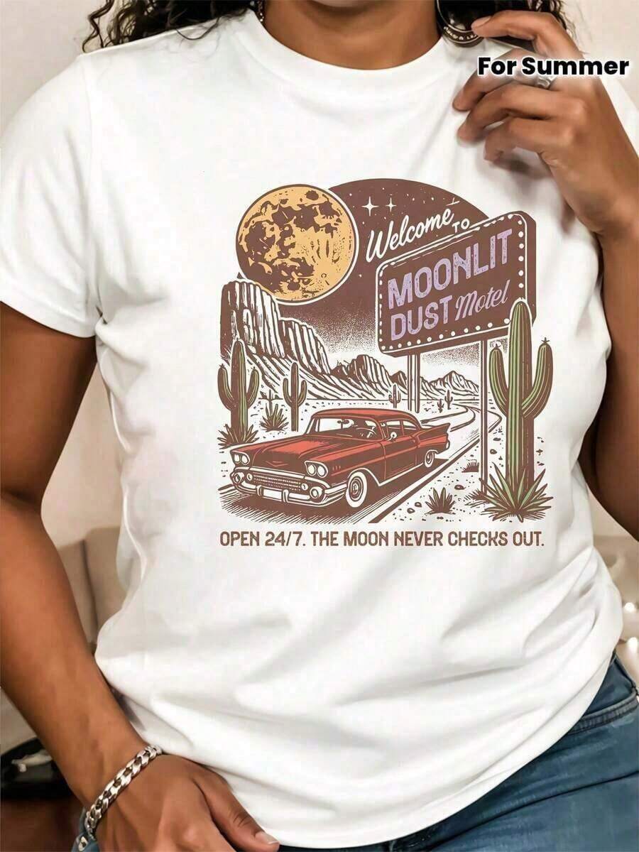 Cómodo Camiseta Blanca Vintage de Mujer con Estampado del Oeste y del Desierto - Camiseta Vintage de Manga Corta con Cuello Redondo y Diseños de Cactus y Coches, Camiseta Western "Moonlit Dust Motel" para Mujer - Camiseta con Cuello Redondo y Gráficos de Cactus del Desierto y Coches Retro, Camiseta Casual para Viajes por Carretera - Camiseta Casual de Verano, Adecuada para Conjuntos de Estilo Western, playeras de mujer algodon, blusa casual mujer, mujer - Blanco - Ver 1