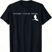 Cute Premium Unisex Casual T-Shirts - Officially Licensed Fourth Wing Merch, Featuring Fourth Wing, Iron Flame, Violet Sorrengail, Sy Reader, Bookish, And Rebecca Yarros. Experience Unmatched Comfort And Durability With Our 220gsm 100% Cotton T-Shirt. Designed For Those Who Value Quality And Substance, This Tee Offers A Structured Fit, A Soft Texture, And Long-Lasting Durability. Perfect For Casual Wear, Layering, Or As An Everyday Essential, It's Breathable Yet Resilient-Your New Favorite Shirt. 2025 - 黑色 1 - 查看 1