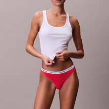 Calvin Klein Calvinklein Icon Logo Thong Underwear  Women  Panties QD5043  Thongs For Women Underwear - 粉紅拳擊 - 查看 3