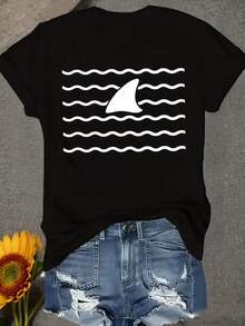 Una camiseta de mujer de manga corta, holgada, moderna, a la moda, retro y elegante, adecuada para actividades al aire libre en primavera y verano, con cuello redondo, suave y cómoda, con un diseño de ondas de delfín.blusas para mujer,blusas casuales para dama,tops,, mujer premium,y2k,playeras de mujer curvy,ofertas y liquidaciones ropa mujer,playeras deportivas para mujer,,playeras de hombre, mujer,blusas>elegante GOYD - Negro - Ver 1