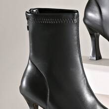 Botas de mujer estilo británico 2026 nuevas primavera/otoño botas talla grande con cremallera lateral botas Chelsea para otoño/invierno - Negro - Ver 7